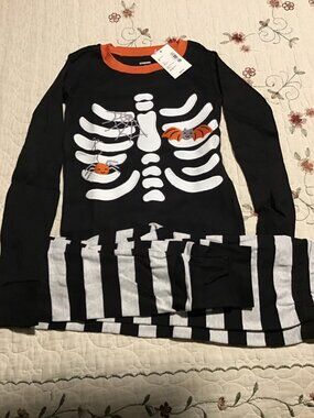 New Gymboree Halloween Theme Boy's Long Sleeve/Long Pants Pajama Set--Size 6